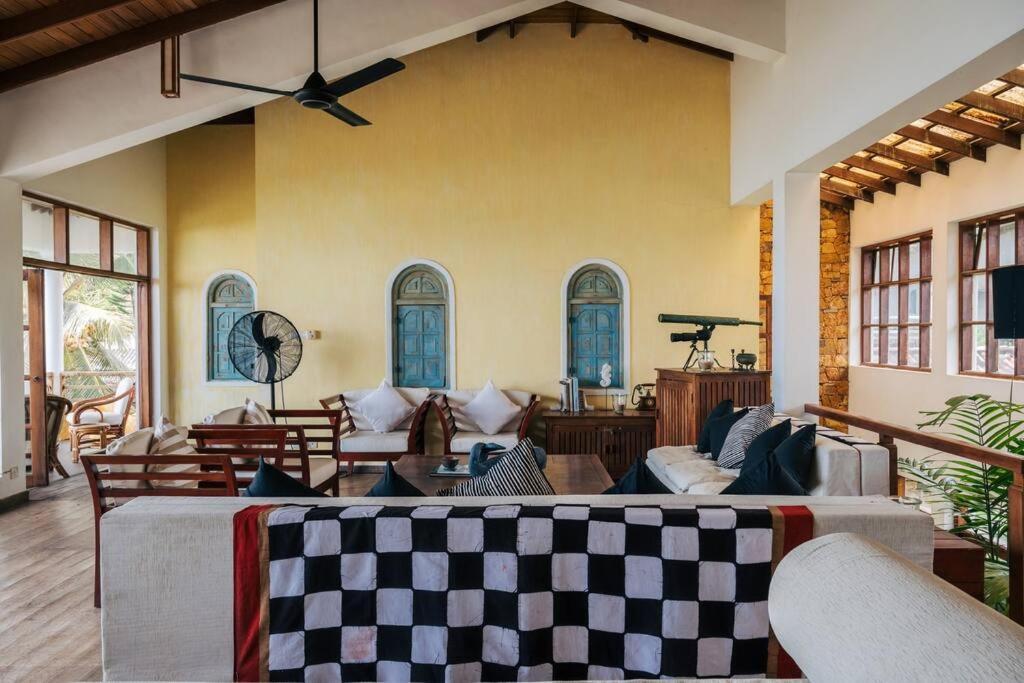 Santi Beach House With Pool & Beach Weligama Exterior foto