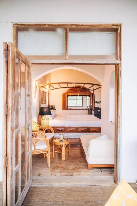 Santi Beach House With Pool & Beach Weligama Exterior foto
