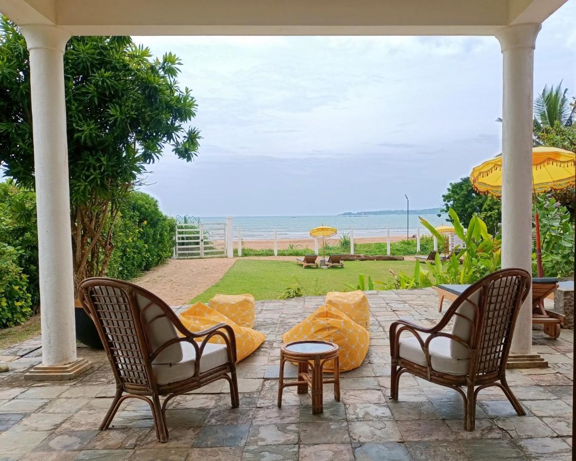 Santi Beach House With Pool & Beach Weligama Exterior foto