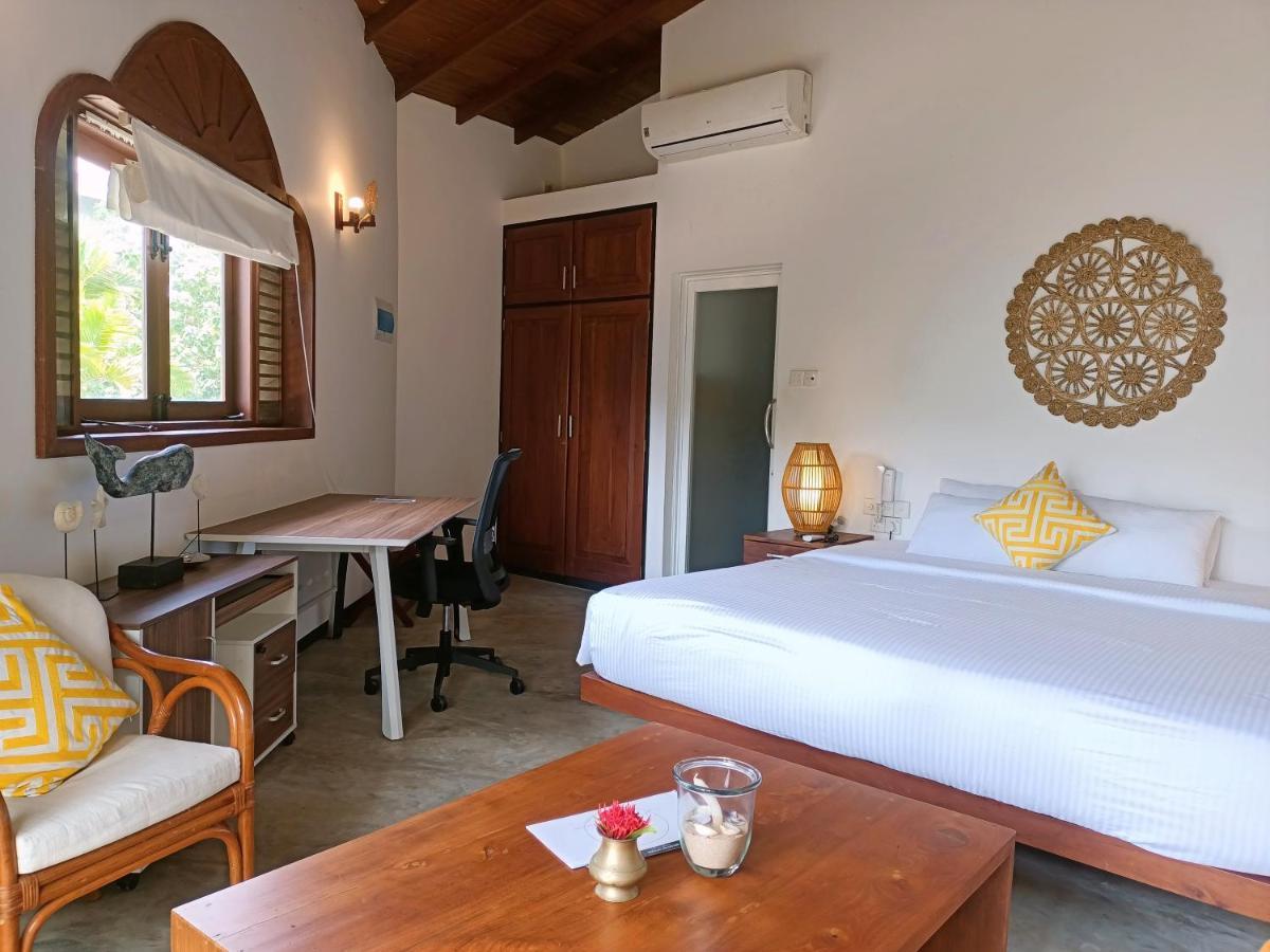 Santi Beach House With Pool & Beach Weligama Exterior foto