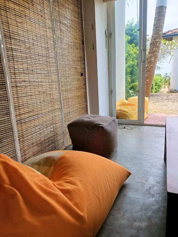 Santi Beach House With Pool & Beach Weligama Exterior foto