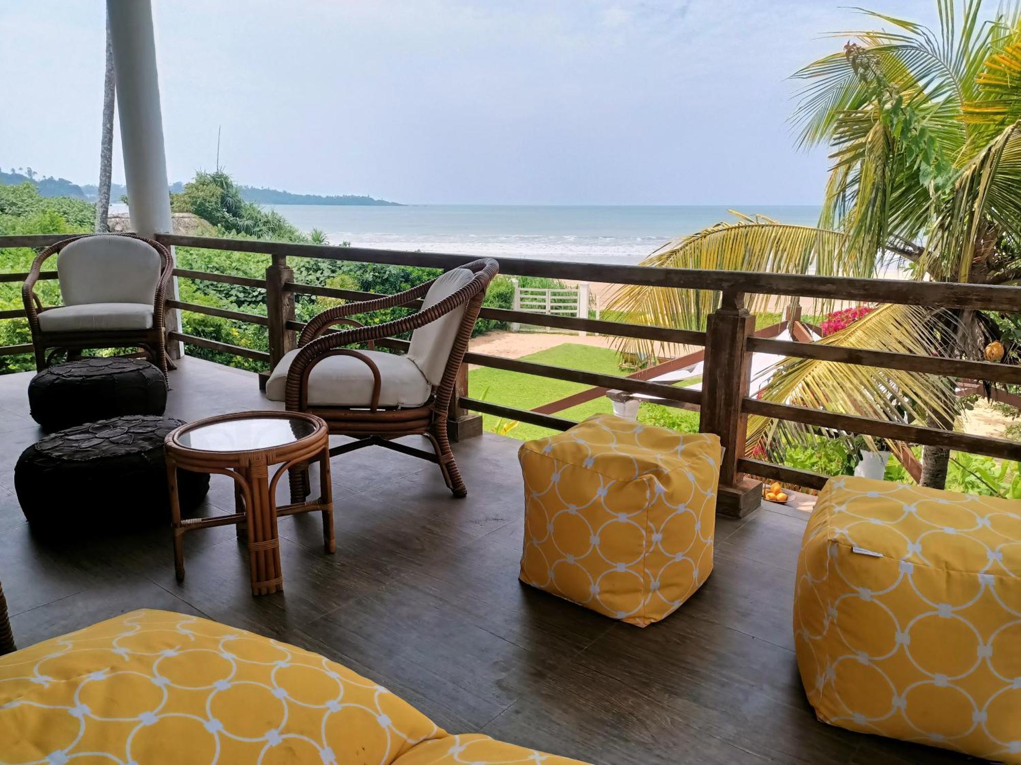 Santi Beach House With Pool & Beach Weligama Zimmer foto